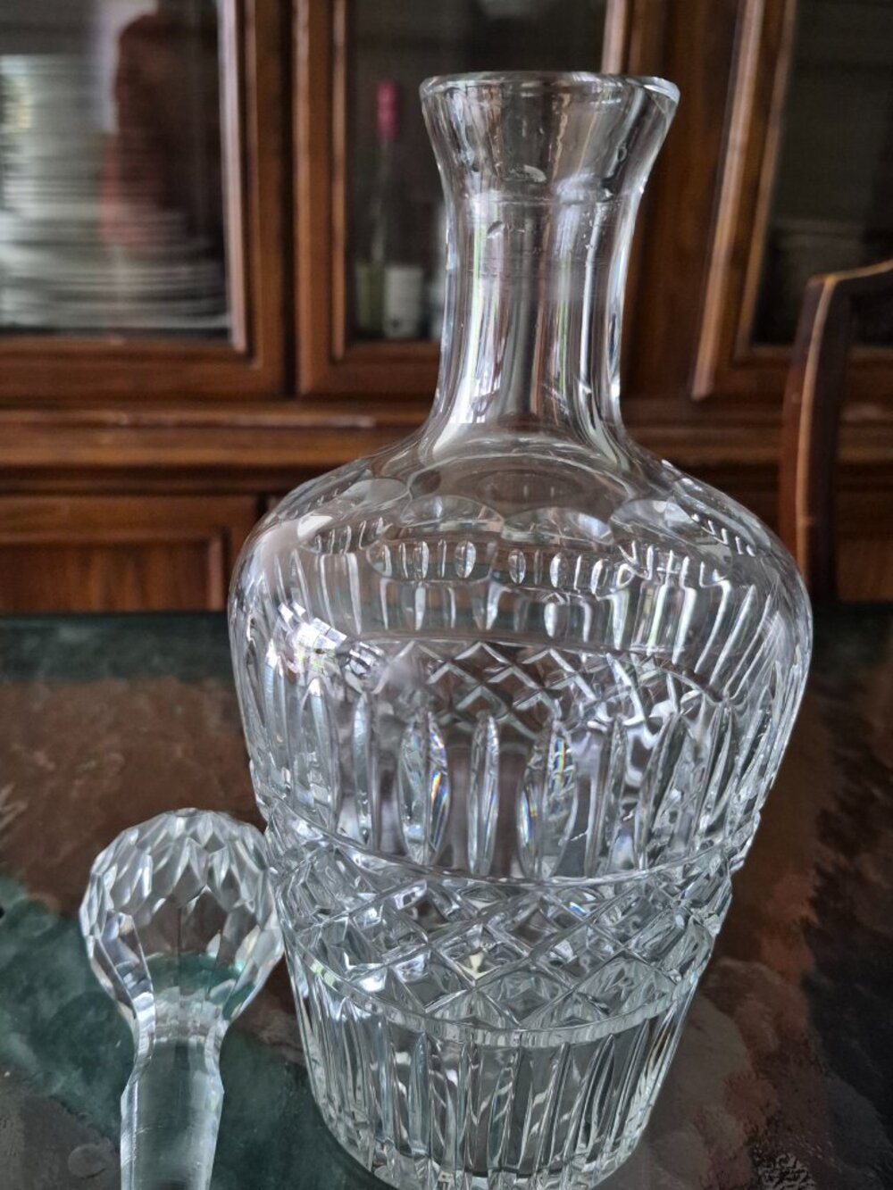 Exquisite Cut-Crystal Wine Decanter - Picture 5 of 7